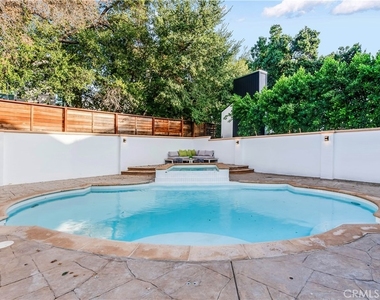 4906 Rubio Avenue - Photo Thumbnail 30