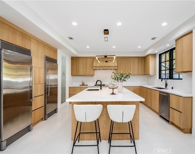 4906 Rubio Avenue - Photo Thumbnail 23