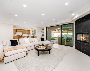 4906 Rubio Avenue - Photo Thumbnail 19