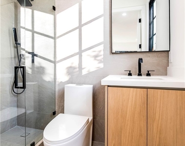 4906 Rubio Avenue - Photo Thumbnail 36
