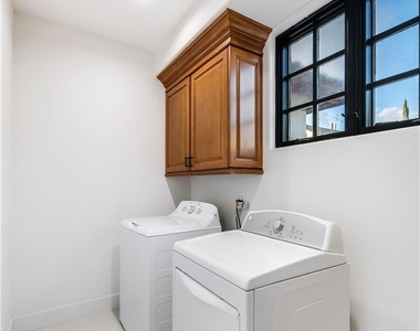 4906 Rubio Avenue - Photo Thumbnail 38