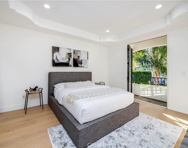 4906 Rubio Avenue - Photo Thumbnail 46