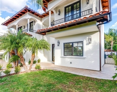 4906 Rubio Avenue - Photo Thumbnail 5