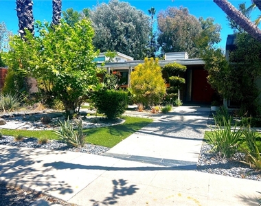 18349 1/2 Hiawatha Street - Photo Thumbnail 1