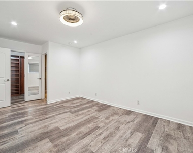 2411 Prospect Avenue - Photo Thumbnail 16