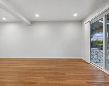 50 W Mountain Street - Photo Thumbnail 11