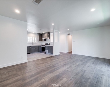 5892 Nugget Circle - Photo Thumbnail 3
