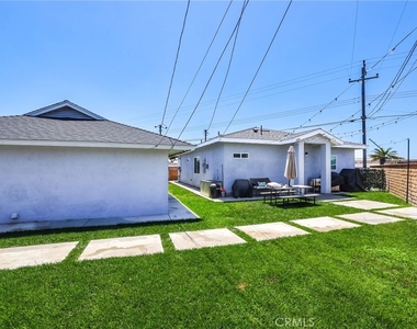 5892 Nugget Circle - Photo Thumbnail 14
