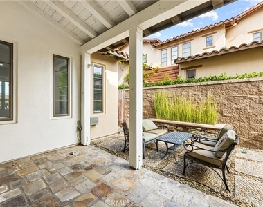 33 Rose Trellis - Photo Thumbnail 34