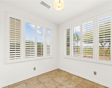 33 Rose Trellis - Photo Thumbnail 28