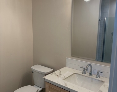 1108 A Front St. - Photo Thumbnail 9