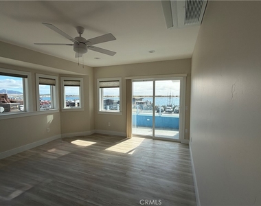 1108 A Front St. - Photo Thumbnail 4