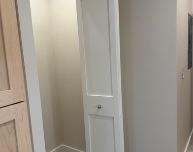 1108 A Front St. - Photo Thumbnail 14