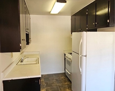501 W 34th - Photo Thumbnail 1