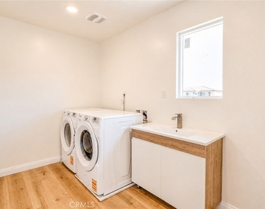 14433 Buvan Court - Photo Thumbnail 10