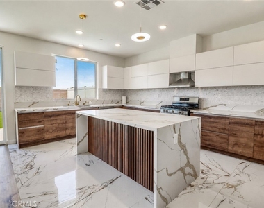 14433 Buvan Court - Photo Thumbnail 8