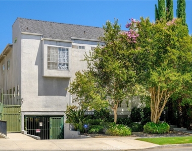 4328 Whitsett Avenue - Photo Thumbnail 24