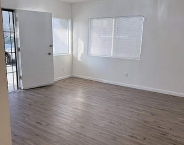 6851 Agnes Avenue - Photo Thumbnail 1