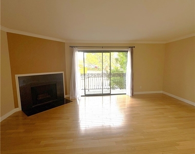 645 Balboa Avenue - Photo Thumbnail 12