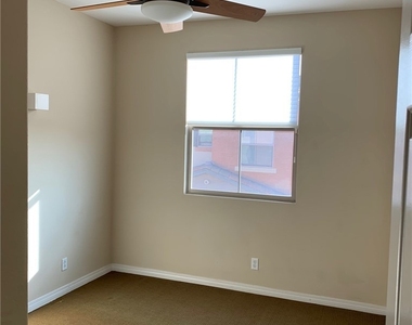 608 Asbury Drive - Photo Thumbnail 4