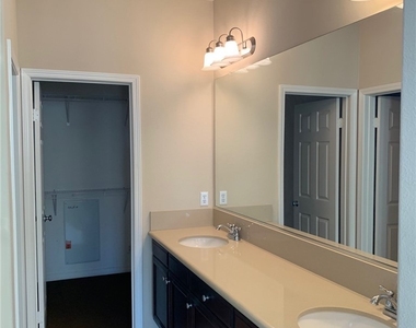608 Asbury Drive - Photo Thumbnail 5