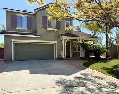 100 Chesapeake Court - Photo Thumbnail 1