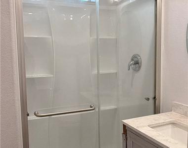 11088 Spruce Avenue - Photo Thumbnail 5