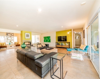 1600 E Palm Tree Drive - Photo Thumbnail 14