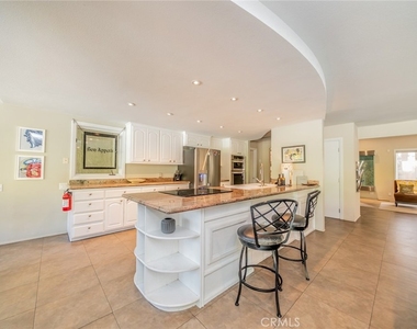 1600 E Palm Tree Drive - Photo Thumbnail 5