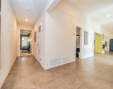 1600 E Palm Tree Drive - Photo Thumbnail 2