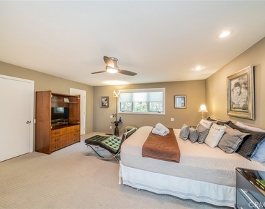 1600 E Palm Tree Drive - Photo Thumbnail 16