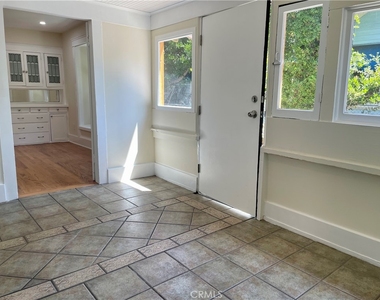 831 Boylston - Photo Thumbnail 2