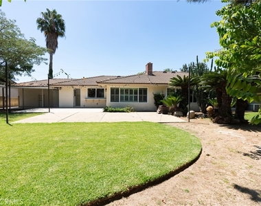 333 W Wistaria Avenue - Photo Thumbnail 32