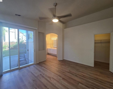 1646 Mallard St - Photo Thumbnail 35