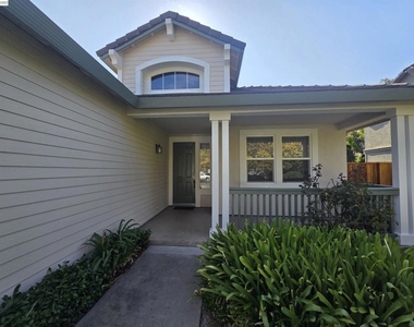 1646 Mallard St - Photo Thumbnail 1