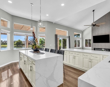 2435 Pinehurst Court - Photo Thumbnail 17
