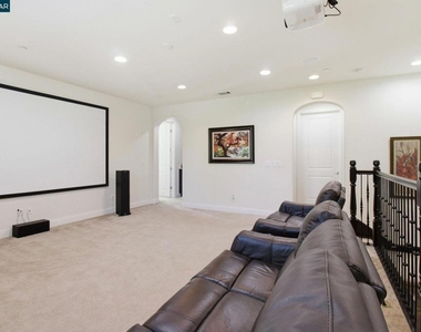 1365 Bayberry View Lane - Photo Thumbnail 14