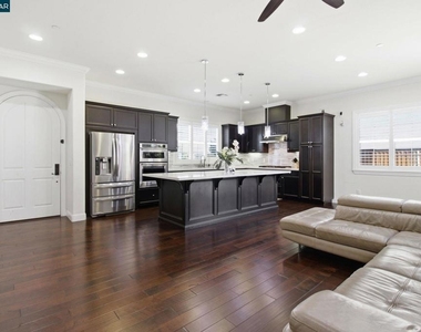 1365 Bayberry View Lane - Photo Thumbnail 2