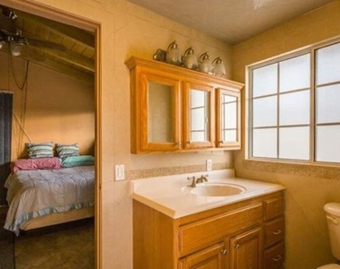 12938 Biola Avenue - Photo Thumbnail 15
