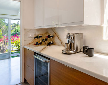 7211 Chelan Way - Photo Thumbnail 15