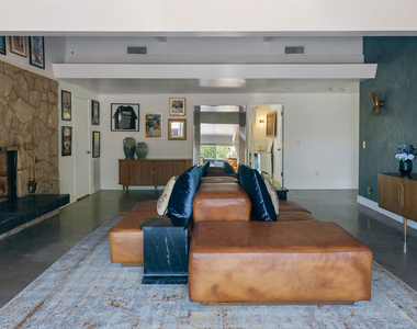 7211 Chelan Way - Photo Thumbnail 5