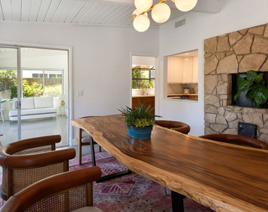 7211 Chelan Way - Photo Thumbnail 8