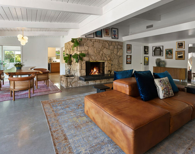 7211 Chelan Way - Photo Thumbnail 12