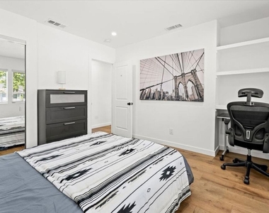 6212 Tunney Avenue - Photo Thumbnail 16