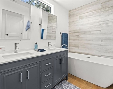 6212 Tunney Avenue - Photo Thumbnail 11