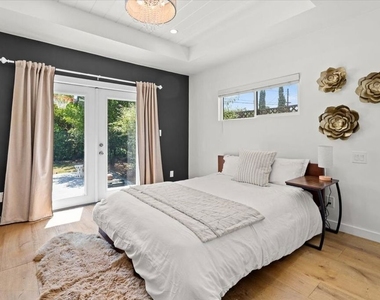 6212 Tunney Avenue - Photo Thumbnail 9
