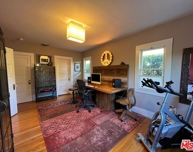 1315 N Mccadden Place - Photo Thumbnail 17