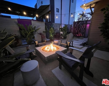 1315 N Mccadden Place - Photo Thumbnail 28