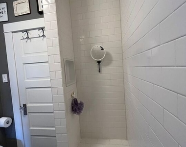 1315 N Mccadden Place - Photo Thumbnail 21