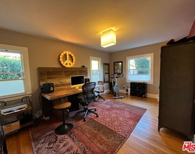 1315 N Mccadden Place - Photo Thumbnail 18